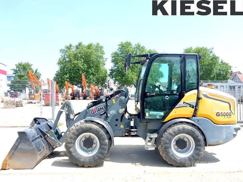 Giant G 5000 X-Tra Minicarregadeiras