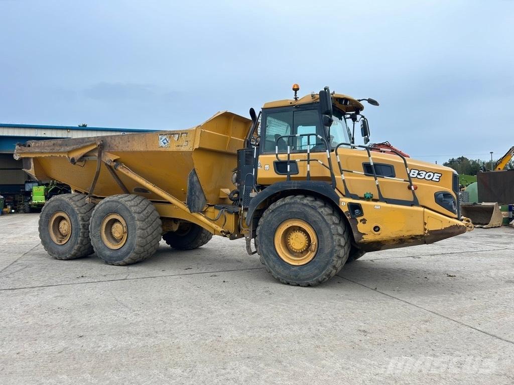 Bell B30E ( Tail Door ) Caminhões articulados