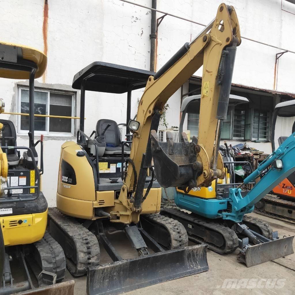 CAT 302CR Miniescavadeiras
