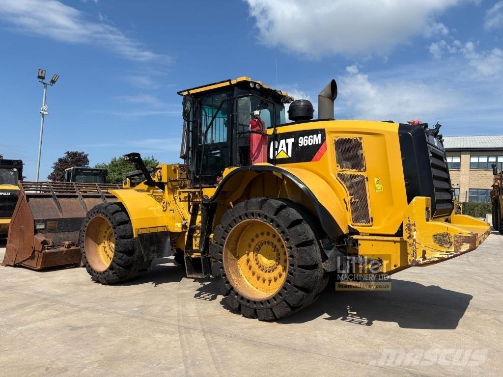 CAT 966 M Carregadeiras de rodas
