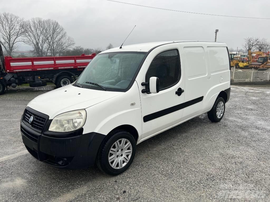 Fiat Doblo Cargo Carrinhas de caixa fechada
