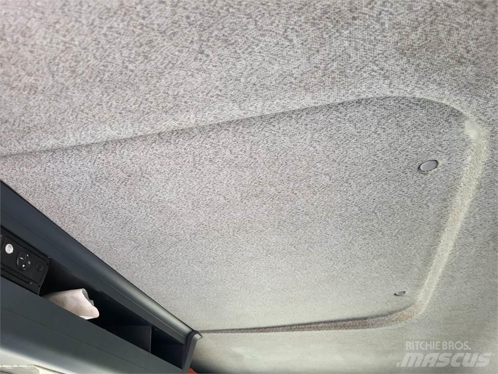 MAN TGL 8.180 Caminhões de caixa fechada