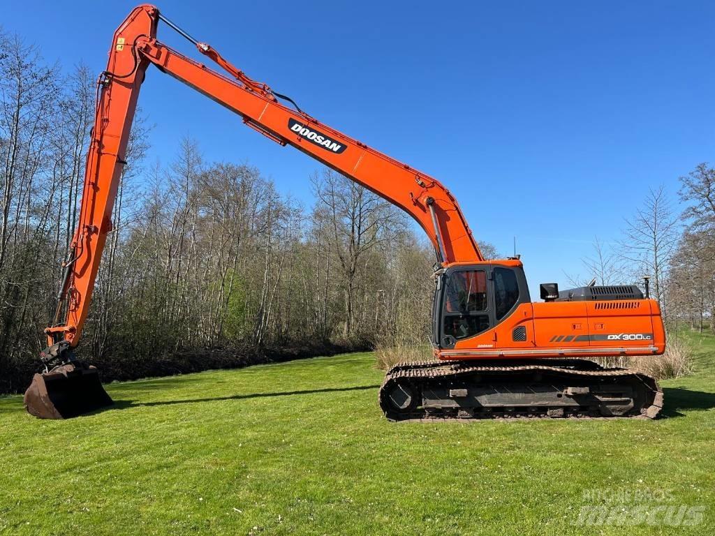 Doosan DX 300 Escavadeiras de esteiras