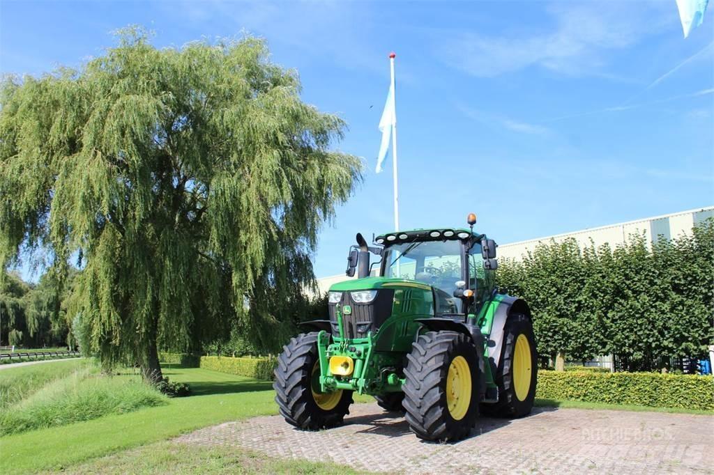 John Deere 6215R Tratores Agrícolas usados