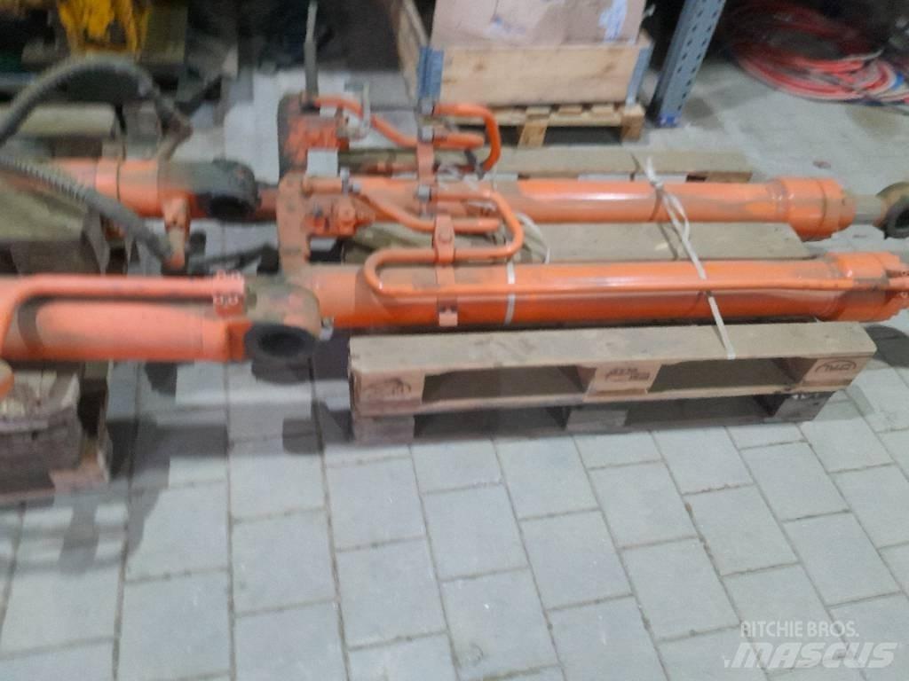 Hitachi ZX 210 Escavadeiras de esteiras