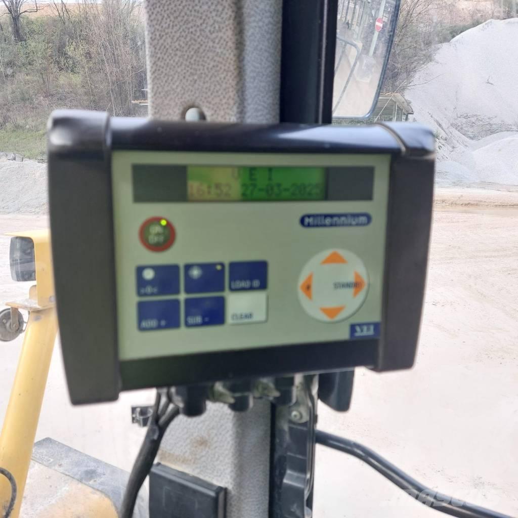 Komatsu WA 600-3 Carregadeiras de rodas