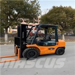 Toyota 7 FDN 30 Empilhadores Diesel