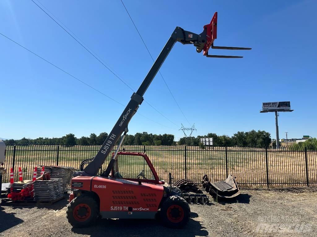 SkyJack SH519 Manipulador telescópico