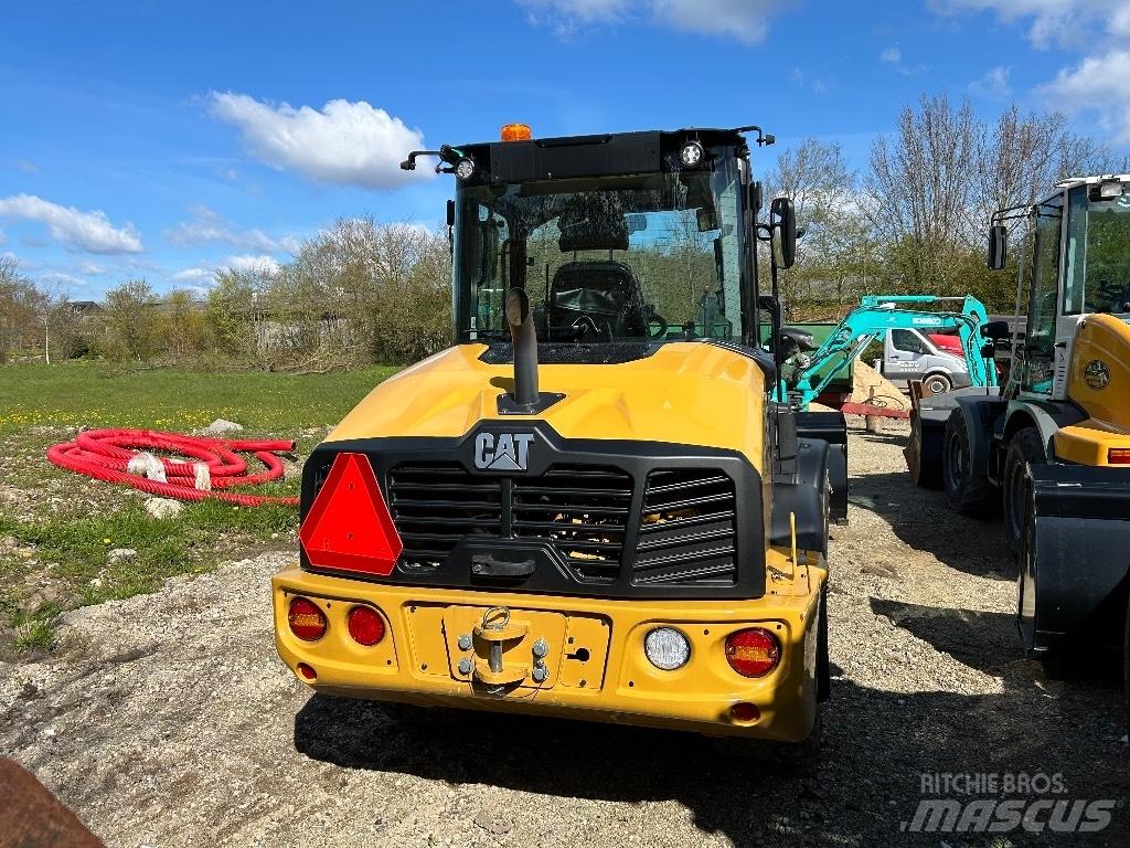 CAT 906 Carregadeiras de rodas