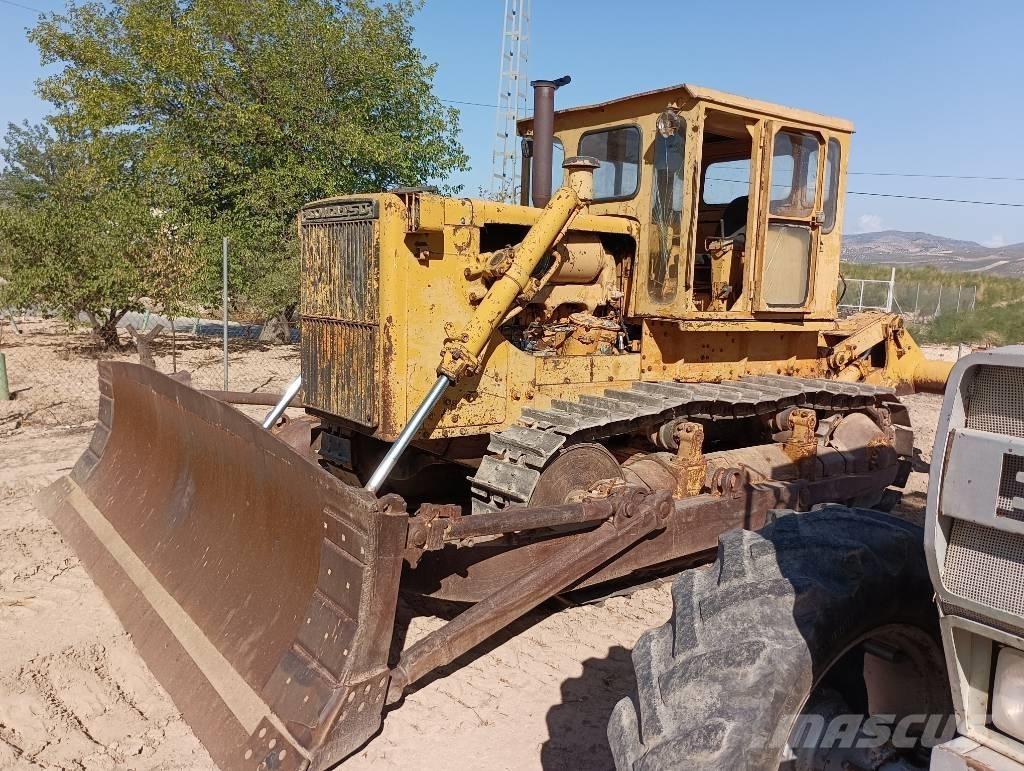 Komatsu D 85 A-12 Dozers - Tratores rastos