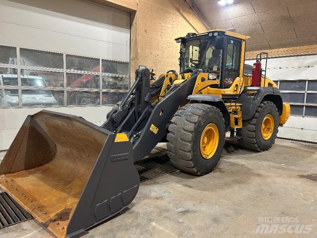 Volvo L 120 H Carregadeiras de rodas