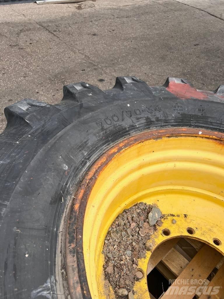 Nokian 700/70-34 Pneus