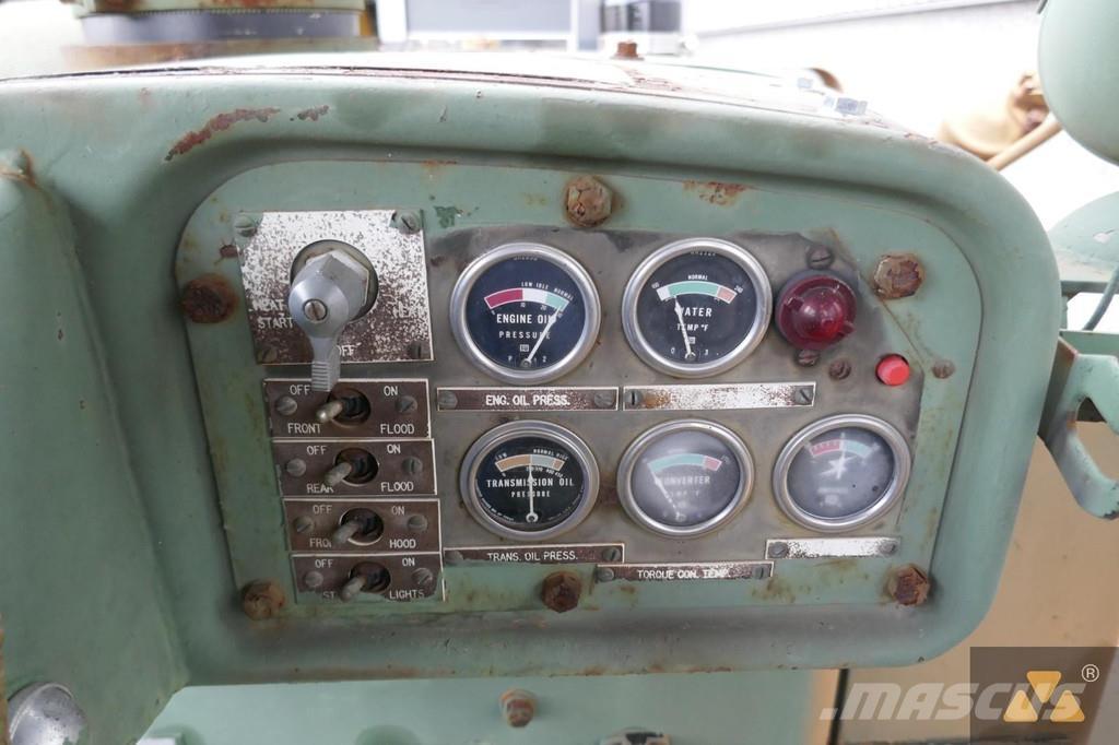 CAT D7F Ex-army Dozers - Tratores rastos