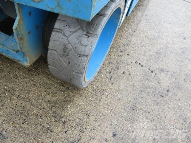 Genie GS 3246 (962) Elevadores de tesoura