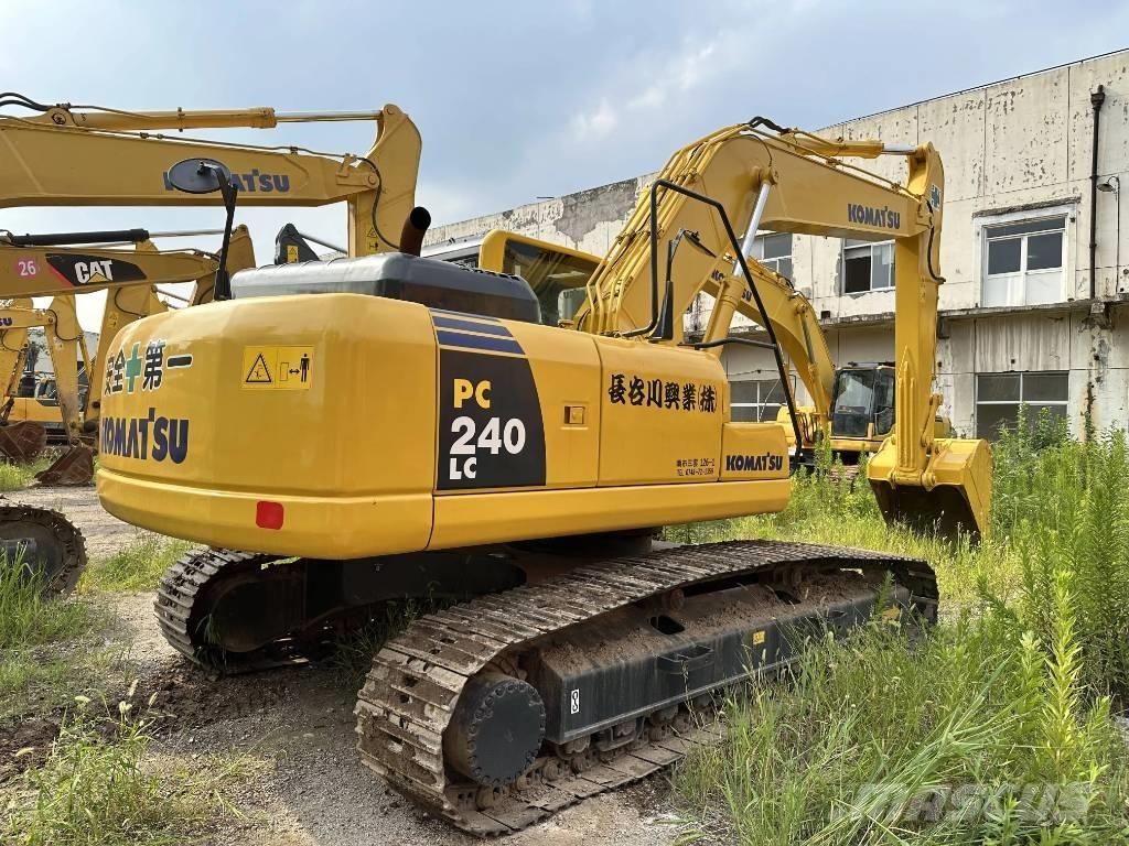 Komatsu PC240-8 Escavadeiras de esteiras