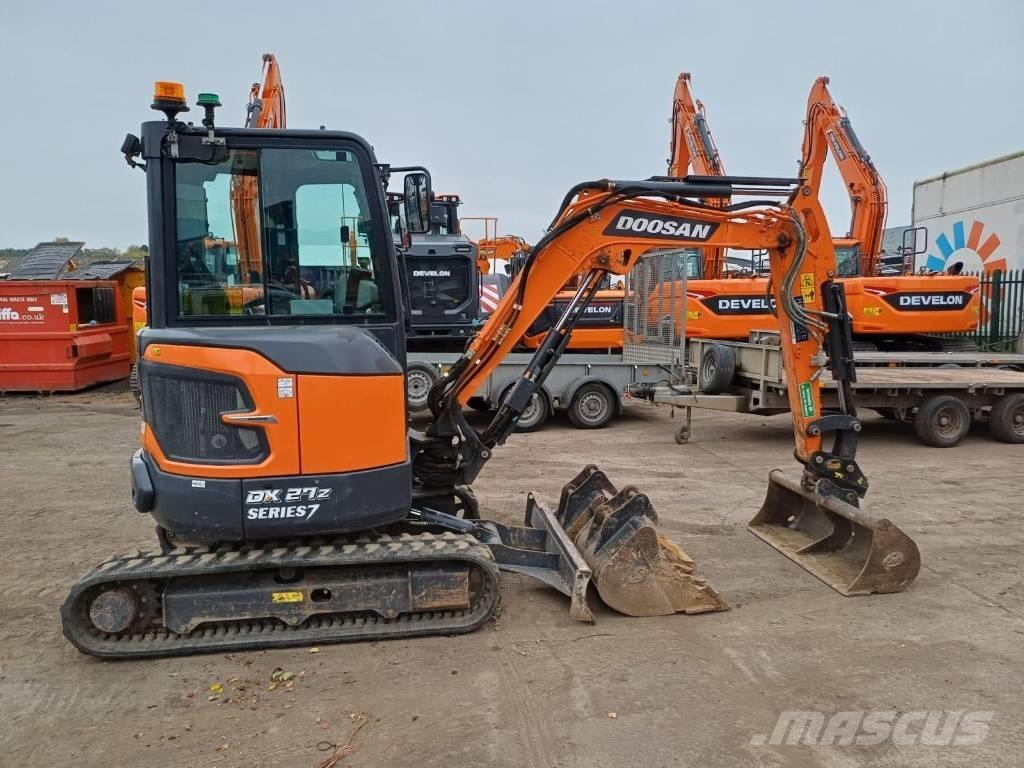 Doosan DX 27 Z - 7 Miniescavadeiras