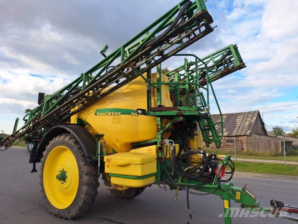 John Deere 840 Pulverizadores rebocados