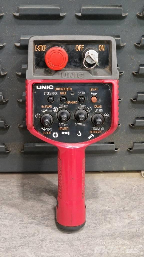 Unic URW 706 Mini gruas
