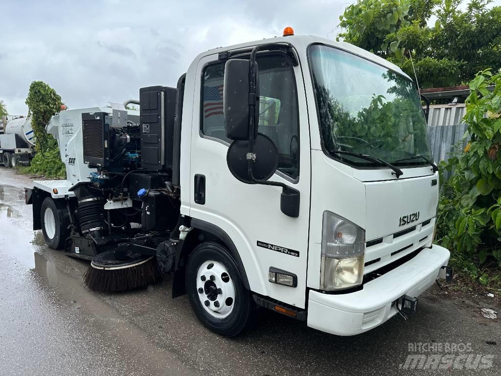 Isuzu NPR HD Camiões varredores
