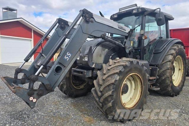 Valtra N141 HiTech Tratores Agrícolas usados