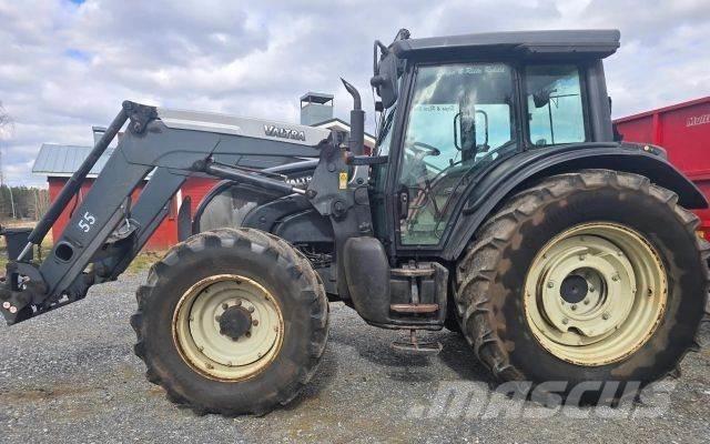 Valtra N141 HiTech Tratores Agrícolas usados