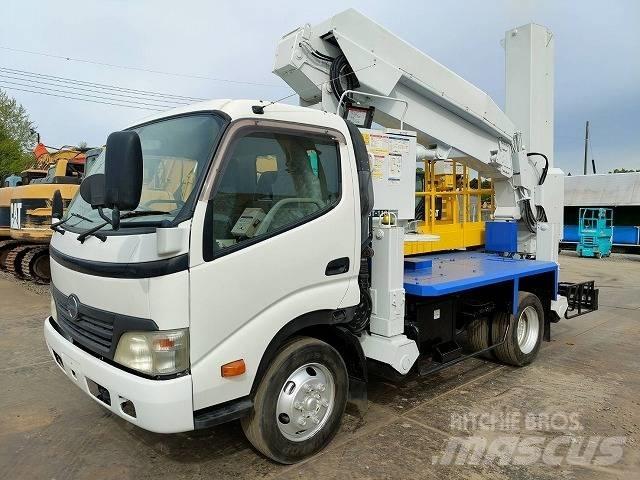 Tadano BT-110-1 Plataformas aéreas montadas em camião
