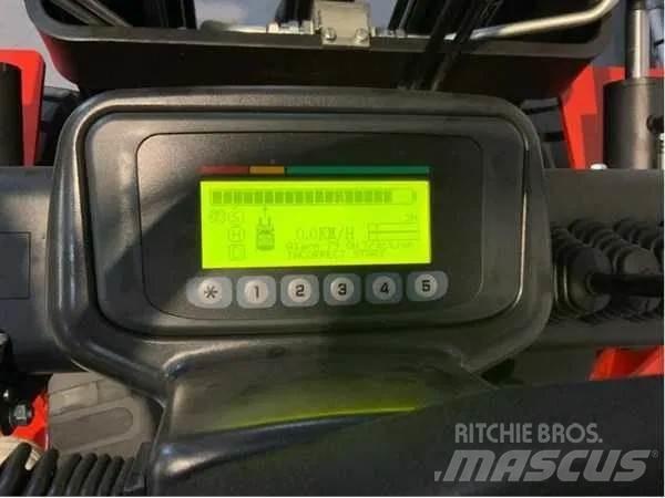 EP EFL 302 (3000KG) Empilhadores eléctricos
