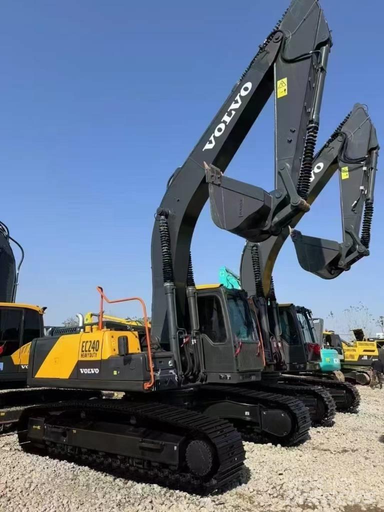 Volvo EC 240 Escavadeiras de esteiras