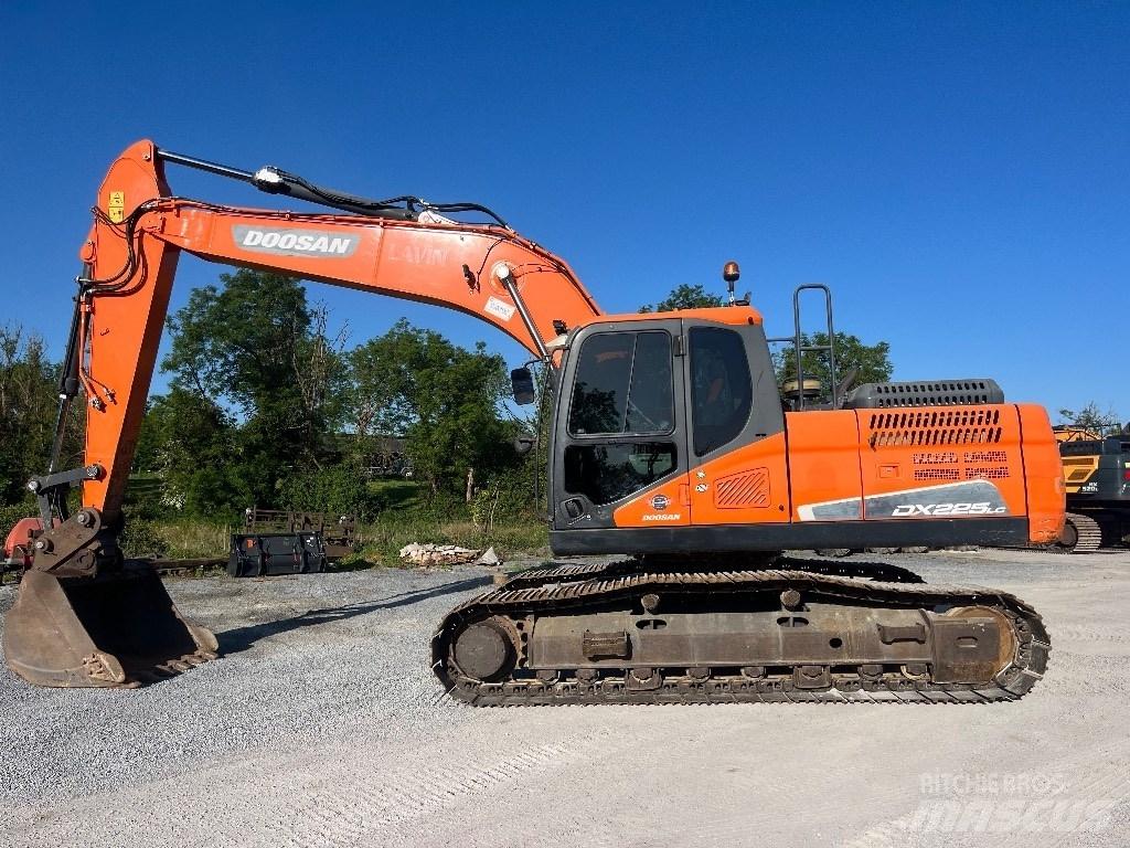 Doosan DX 225 LC-5 Escavadeiras de esteiras