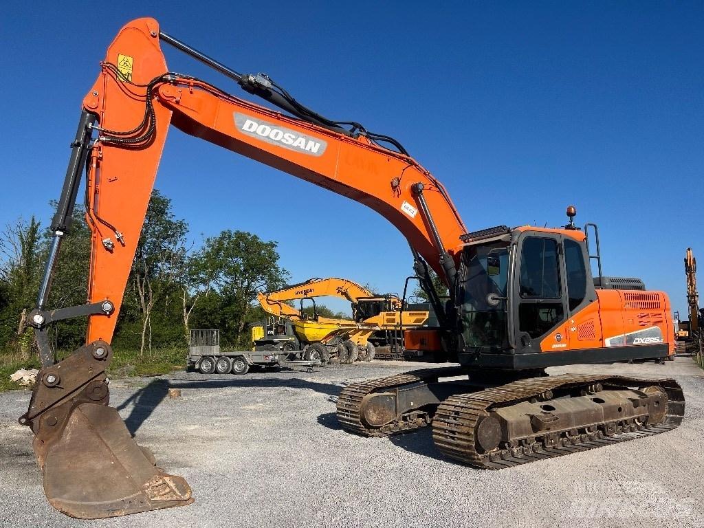 Doosan DX 225 LC-5 Escavadeiras de esteiras
