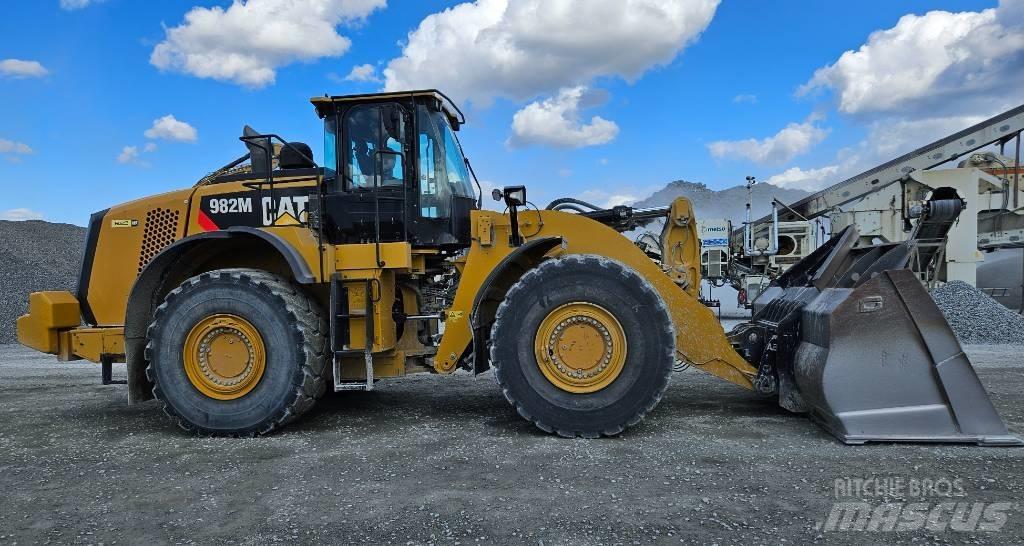 CAT 982 M Carregadeiras de rodas
