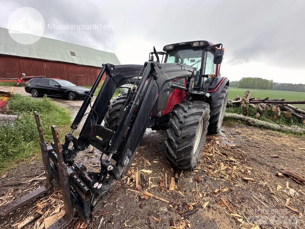 Valtra N 121 Tratores Agrícolas usados
