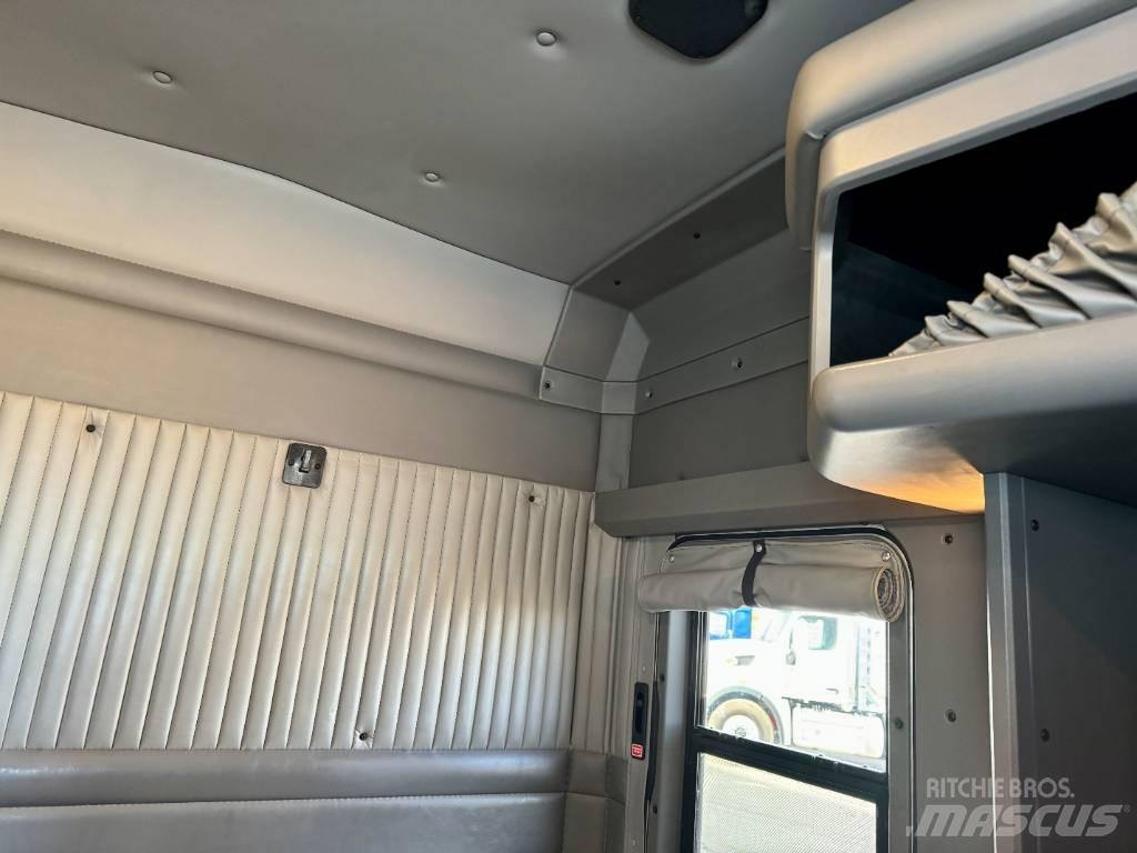 Kenworth T800 Cavalos Mecânicos