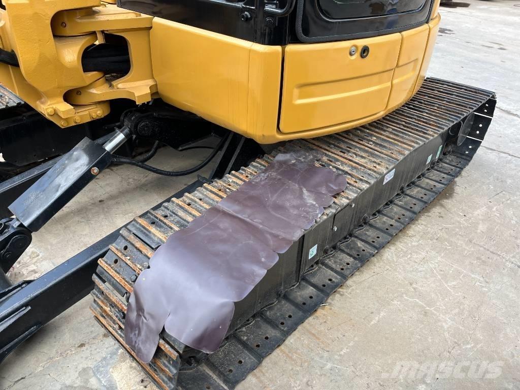 CAT 303.5E2 Miniescavadeiras
