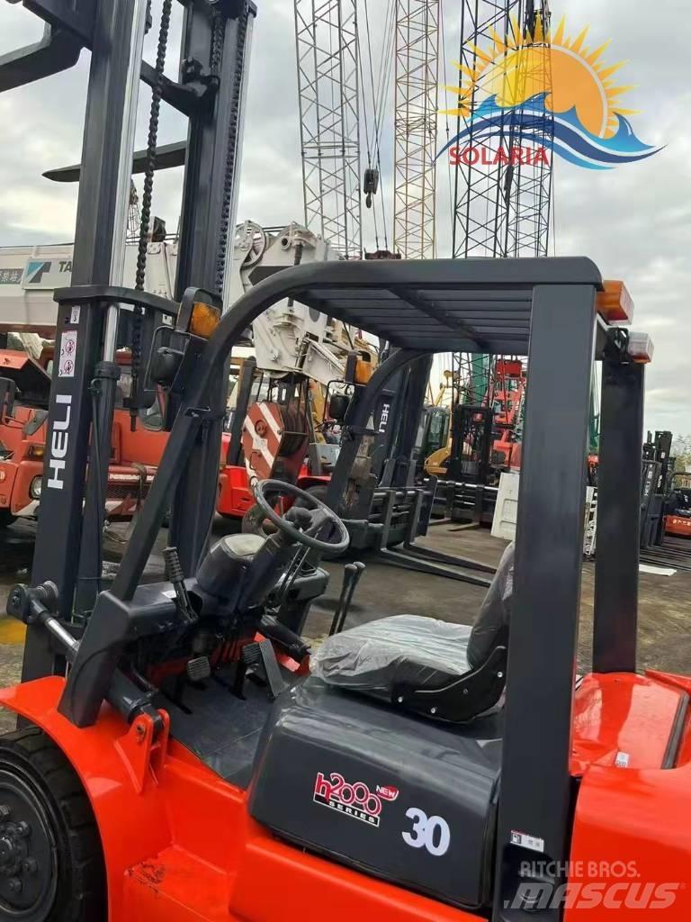 Heli CPCD 30 Empilhadores Diesel
