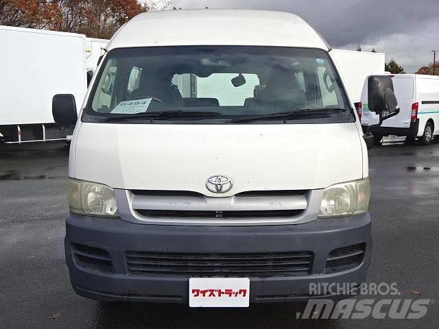 Toyota CBF-TRH223B Outros