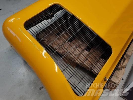 JCB 537-135 bonnet Cabina