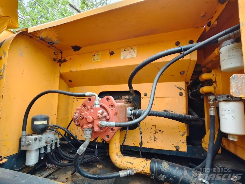 Hyundai R 300 LC-9S Escavadeiras de esteiras