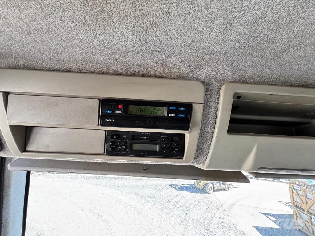 Iveco 180E 28 Camiões basculantes