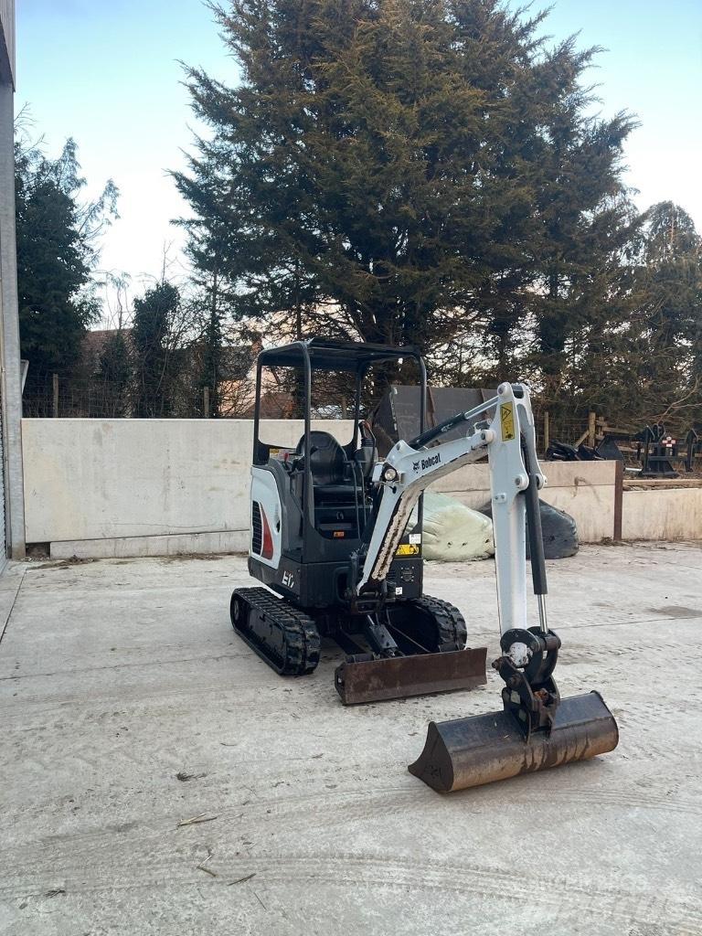 Bobcat E 17 Miniescavadeiras