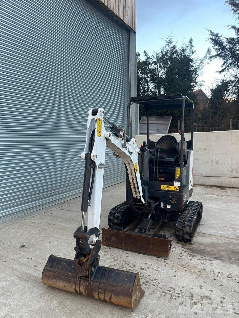 Bobcat E 17 Miniescavadeiras