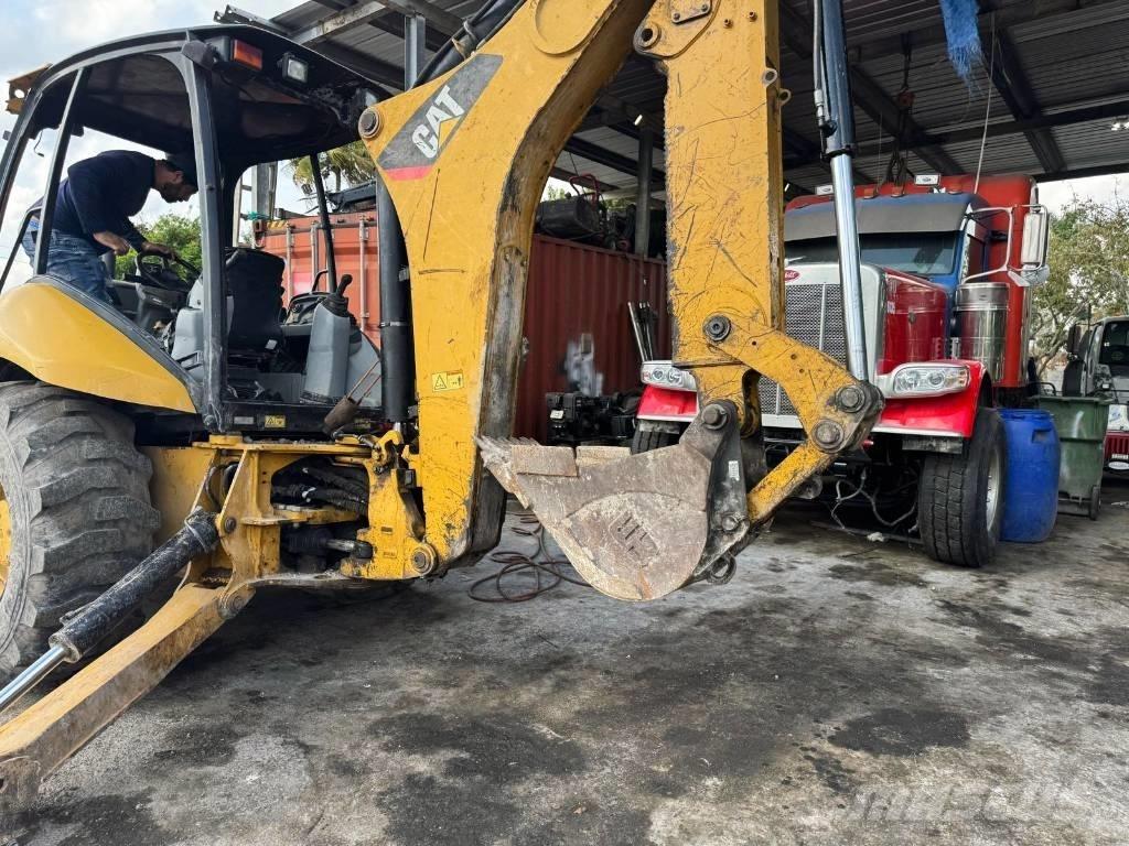 CAT 420 E Retroescavadeiras
