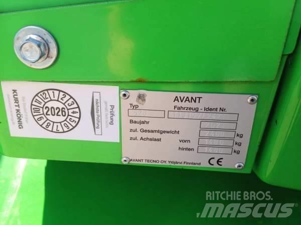 Avant 528 Minicarregadeiras