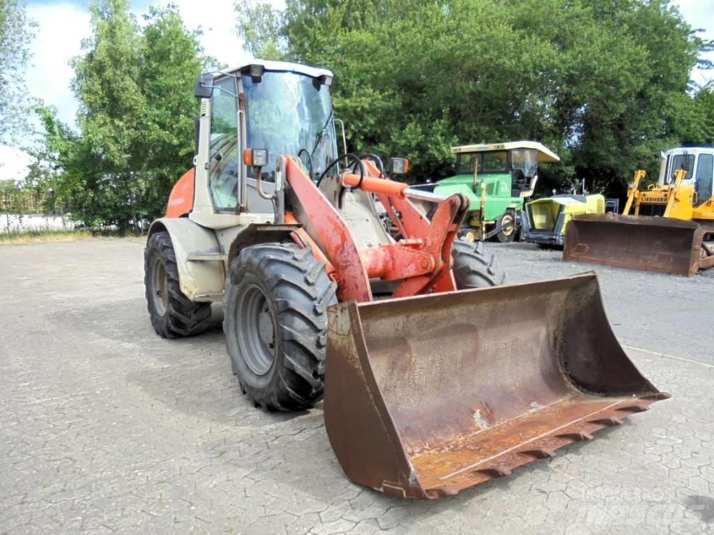Atlas AR 95 Carregadeiras de rodas