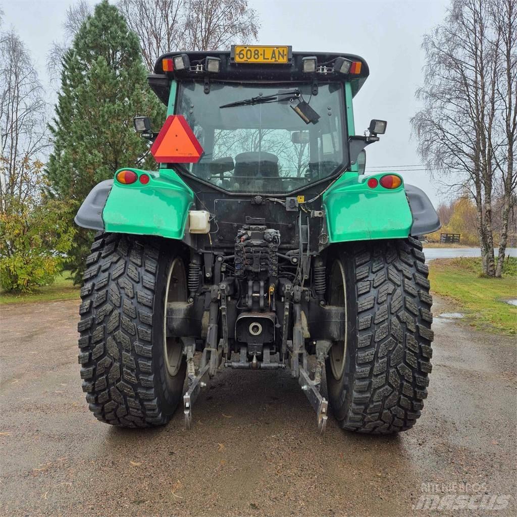 Valtra T182 Versu Tratores Agrícolas usados