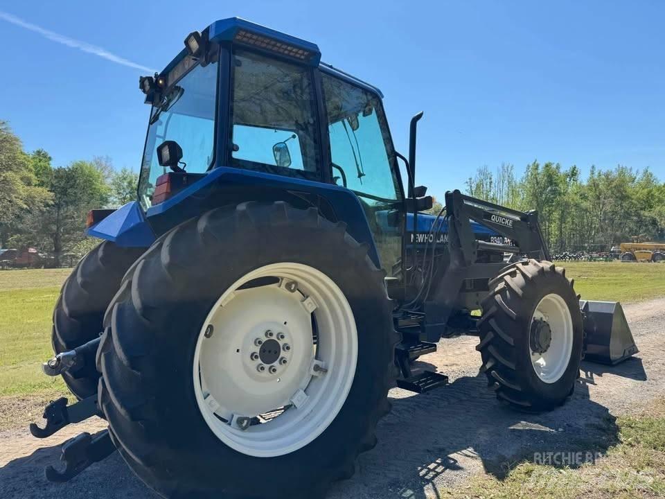 New Holland 8340 Tratores Agrícolas usados