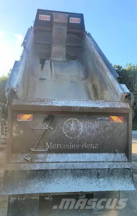 Mercedes-Benz 3951K Dumpers de obras