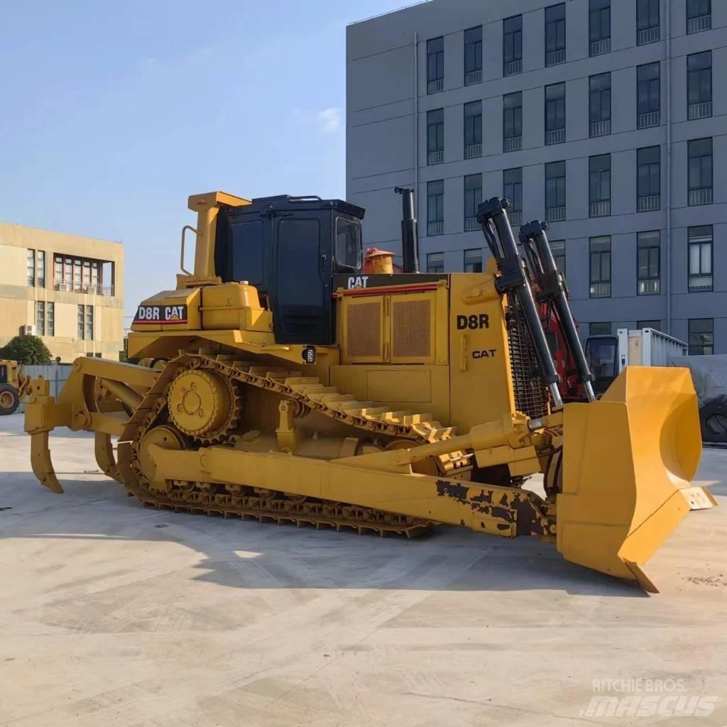 CAT D8R Dozers - Tratores rastos