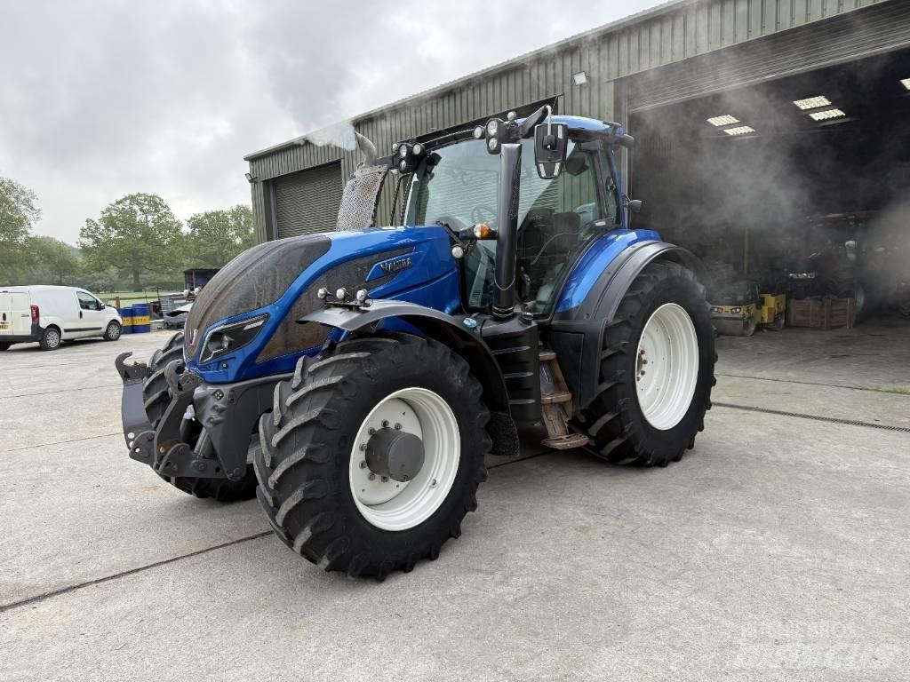 Valtra T 234 V Tratores Agrícolas usados
