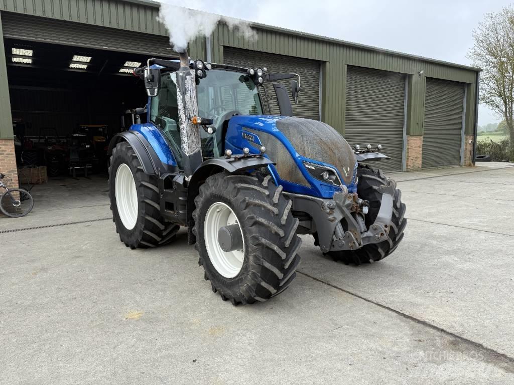 Valtra T 234 V Tratores Agrícolas usados